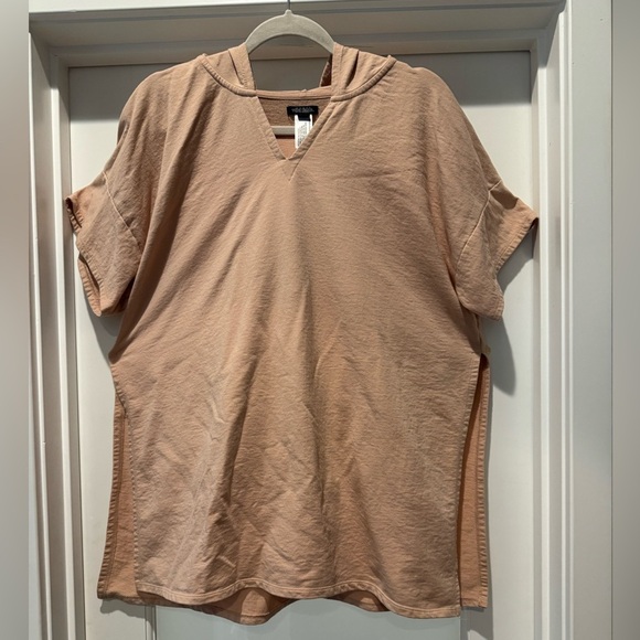 WILD FABLE Unique Casual Tan Hooded Top Shortsleeved Slits on Sides Athleisure - Picture 1 of 14